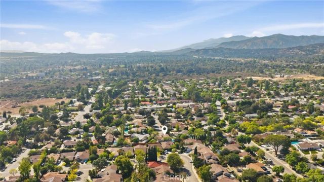 577 Bishop Place, Claremont, CA 91711