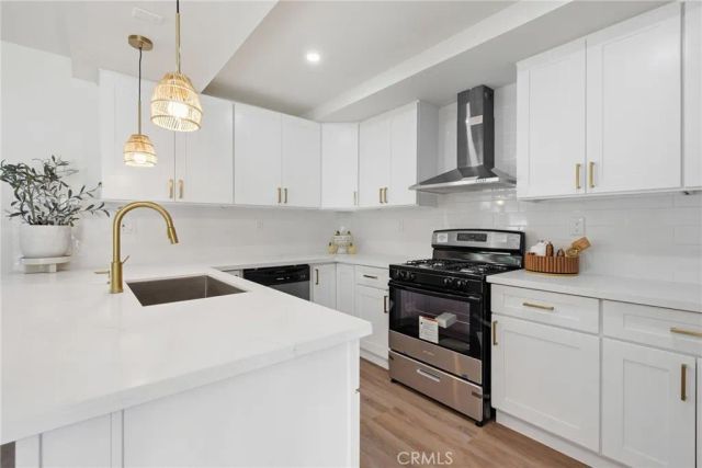 577 Bishop Place, Claremont, CA 91711