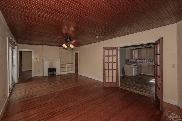 5911 Lillian Hwy, Pensacola, FL 32506