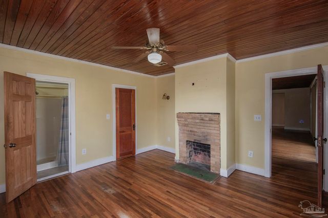 5911 Lillian Hwy, Pensacola, FL 32506