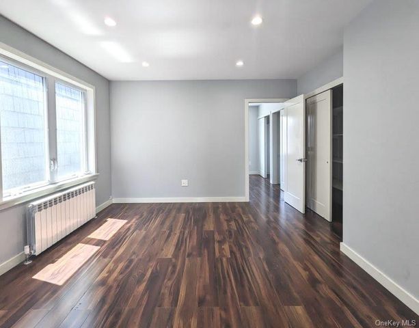 58-09 61 Street 2 FL, Maspeth, NY 11379