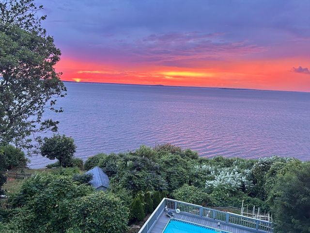 80 Bay Shore Dr, Plymouth, MA 02360