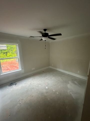 130 Young Lane, Hamilton, GA 31811