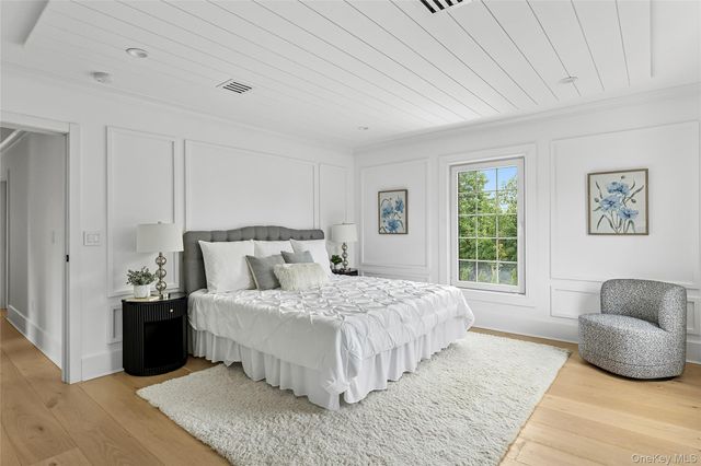 132 Arthur Street, Garden City, NY 11530