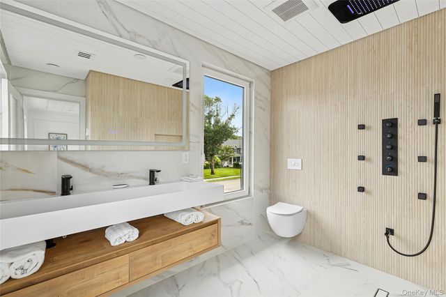 132 Arthur Street, Garden City, NY 11530