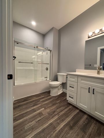 303 Norwich New London Turnpike N, Montville, CT 06382