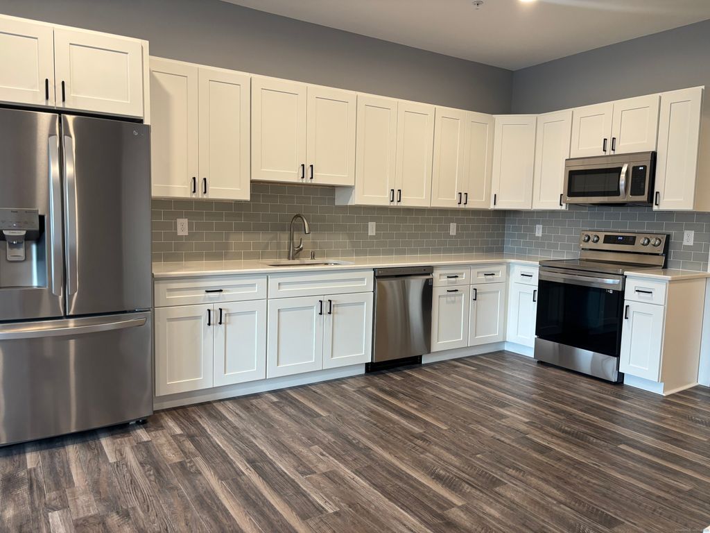 303 Norwich New London Turnpike N, Montville, CT 06382