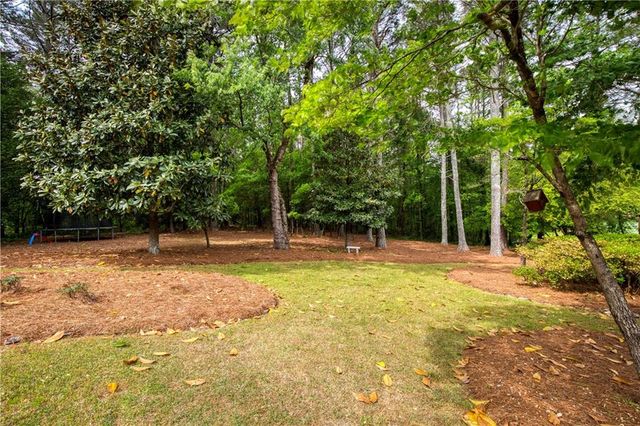 1111 Holly Hills Drive SW, Lilburn, GA 30047