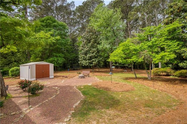 1111 Holly Hills Drive SW, Lilburn, GA 30047