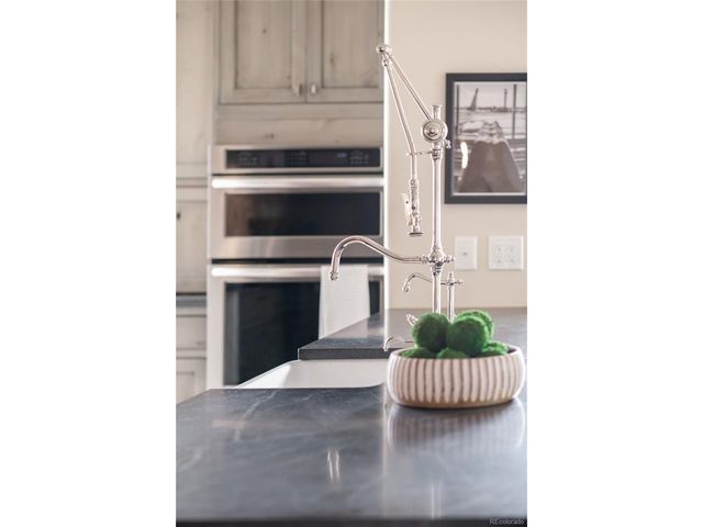 1625 Larimer St 1705, Denver, CO 80202