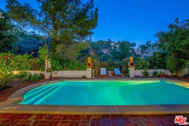 10213 Cielo Drive, Beverly Hills, CA 90210