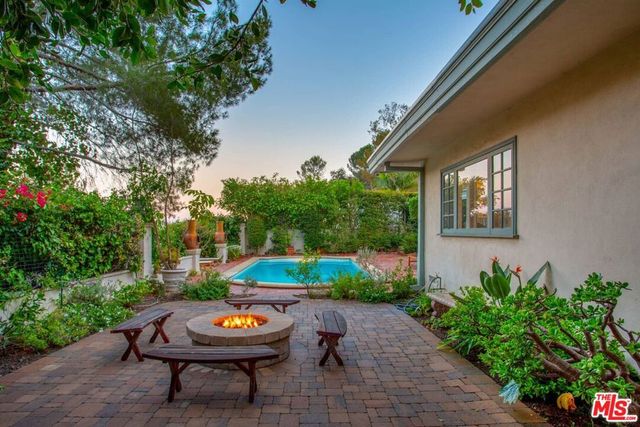 10213 Cielo Drive, Beverly Hills, CA 90210