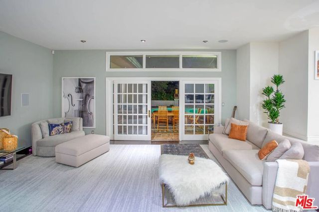 10213 Cielo Drive, Beverly Hills, CA 90210