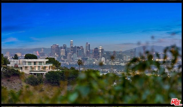 10213 Cielo Drive, Beverly Hills, CA 90210