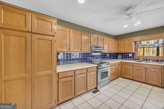 6302 Valley Stream Drive, Cumming, GA 30040