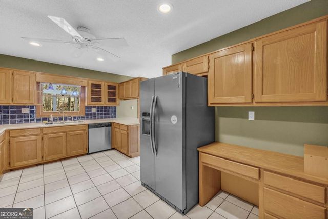 6302 Valley Stream Drive, Cumming, GA 30040