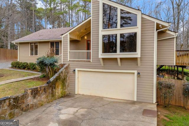 6302 Valley Stream Drive, Cumming, GA 30040