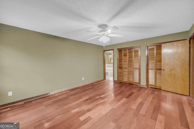 6302 Valley Stream Drive, Cumming, GA 30040