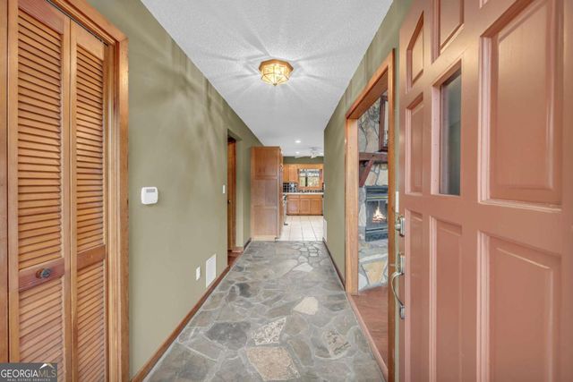 6302 Valley Stream Drive, Cumming, GA 30040