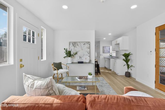 1426 S GRANDVIEW Drive, Tempe, AZ 85281