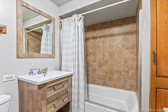 11122 S Saint Louis Avenue, Chicago, IL 60655