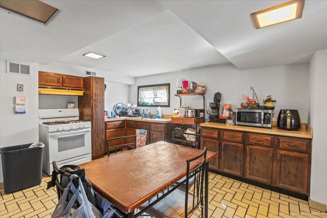 11122 S Saint Louis Avenue, Chicago, IL 60655