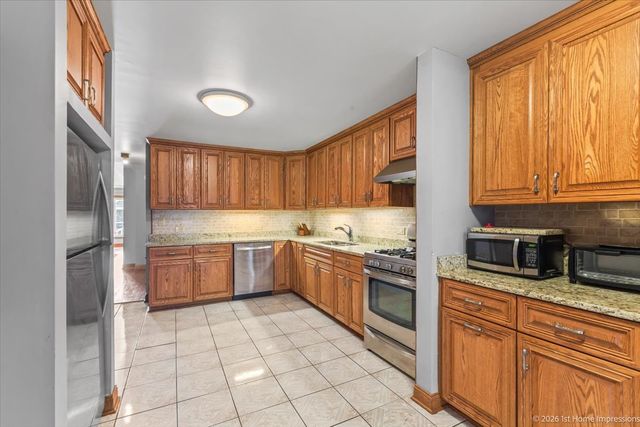 11122 S Saint Louis Avenue, Chicago, IL 60655