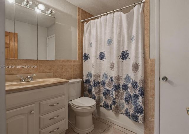 6595 Massachusetts Dr, Lake Worth, FL 33462