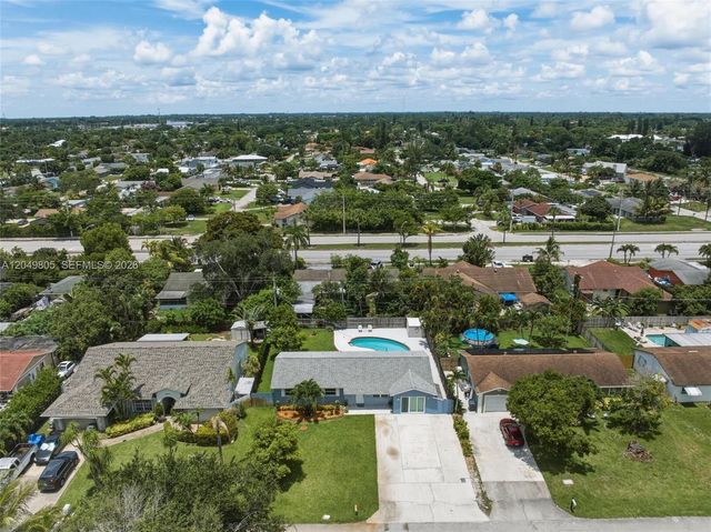 6595 Massachusetts Dr, Lake Worth, FL 33462