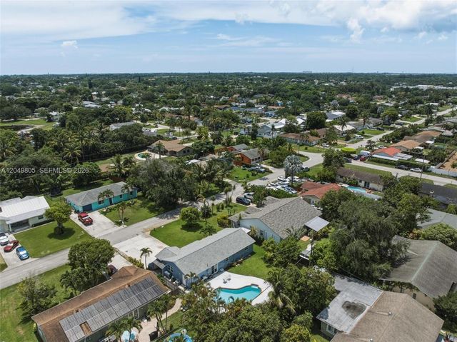 6595 Massachusetts Dr, Lake Worth, FL 33462