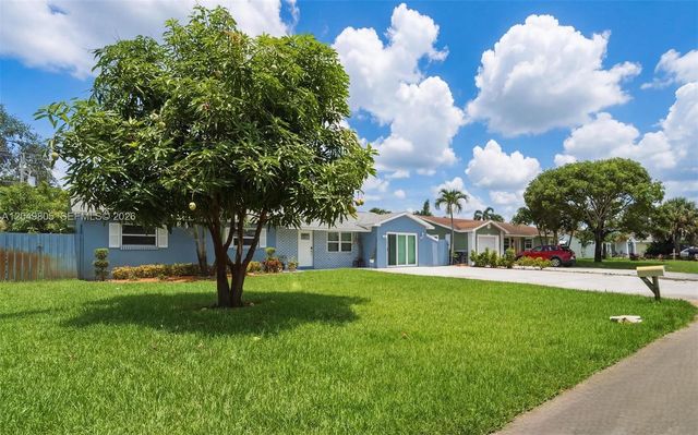 6595 Massachusetts Dr, Lake Worth, FL 33462