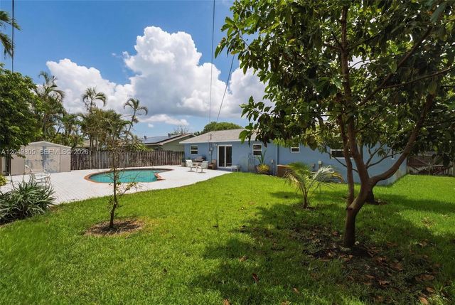 6595 Massachusetts Dr, Lake Worth, FL 33462