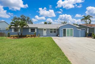 6595 Massachusetts Dr, Lake Worth, FL 33462