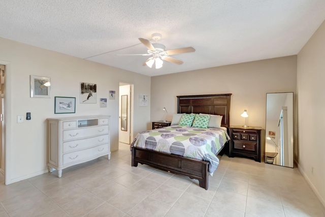 4050 Cornwall C, Boca Raton, FL 33434