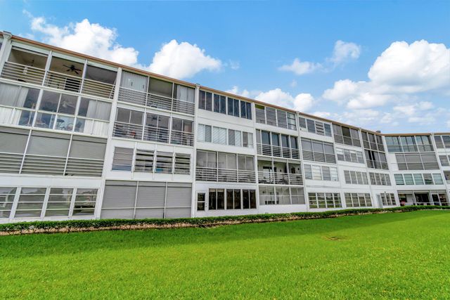 4050 Cornwall C, Boca Raton, FL 33434