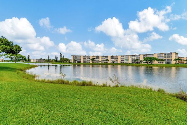 4050 Cornwall C, Boca Raton, FL 33434