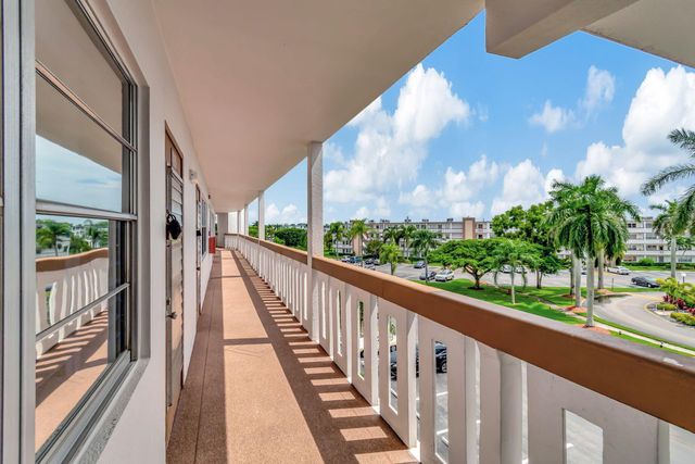 4050 Cornwall C, Boca Raton, FL 33434