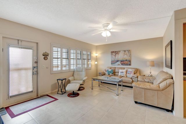 4050 Cornwall C, Boca Raton, FL 33434