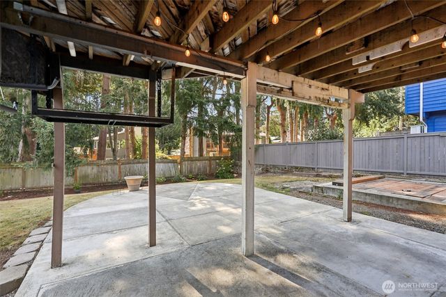 9635 NE 129th Place, Kirkland, WA 98034