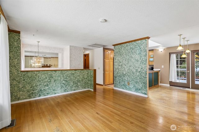9635 NE 129th Place, Kirkland, WA 98034
