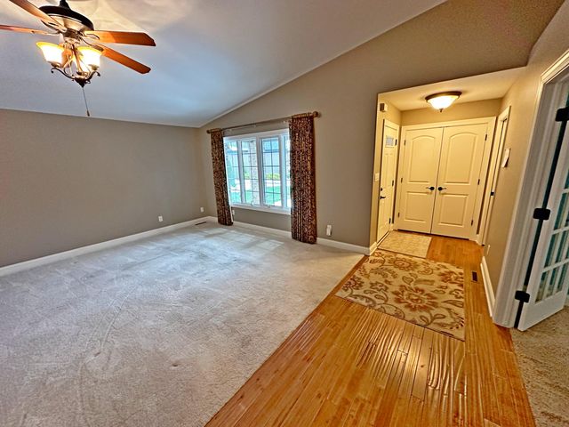 9973 Hart Street, St. John, IN 46373