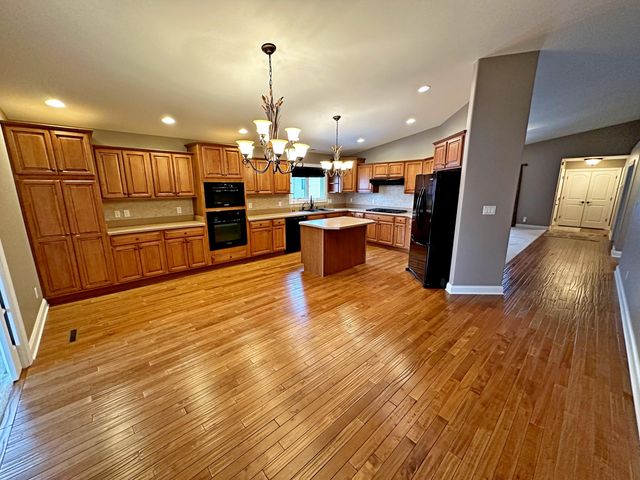 9973 Hart Street, St. John, IN 46373