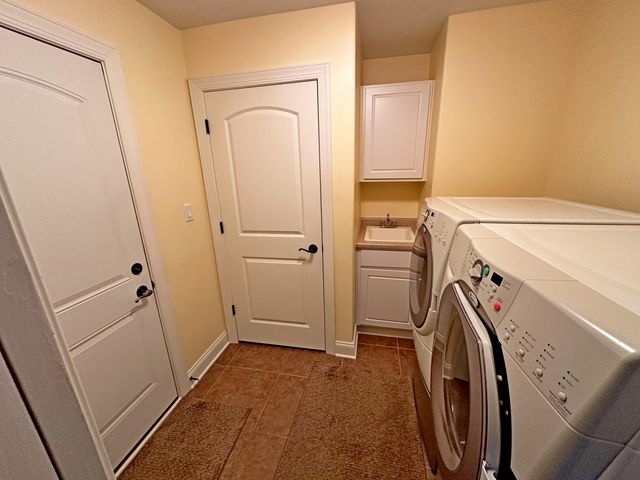 9973 Hart Street, St. John, IN 46373