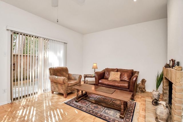 11711 Memorial Drive 41, Houston, TX 77024