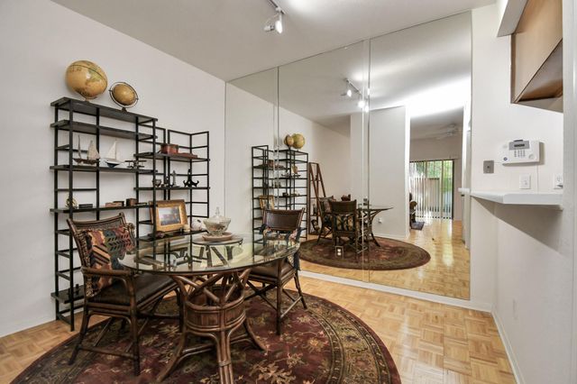 11711 Memorial Drive 41, Houston, TX 77024