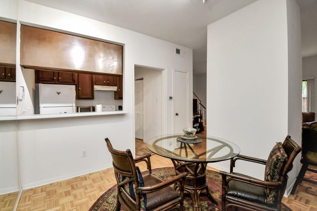 11711 Memorial Drive 41, Houston, TX 77024