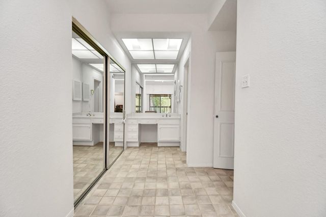 11711 Memorial Drive 41, Houston, TX 77024