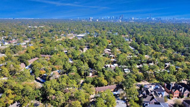 11711 Memorial Drive 41, Houston, TX 77024