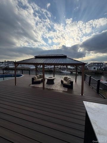82 Division Avenue, Massapequa, NY 11758