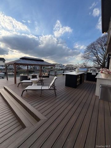 82 Division Avenue, Massapequa, NY 11758